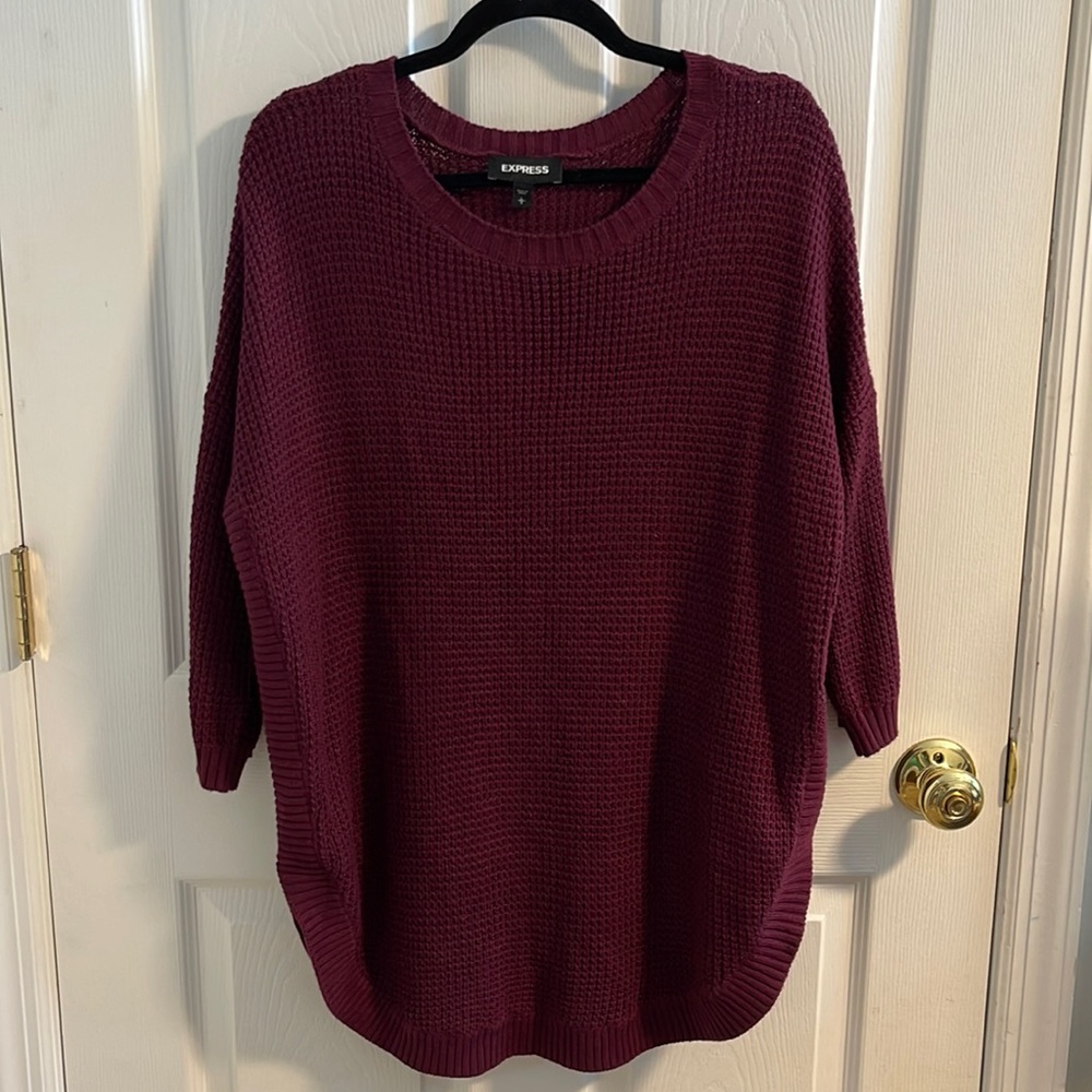 Tulip Hem Express Sweater Size L